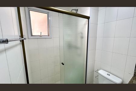 Apartamento à venda com 75m², 2 quartos e 2 vagas Apartamento à venda com 75m², 2 quartos e 2 vagasBanheiro da Suíte