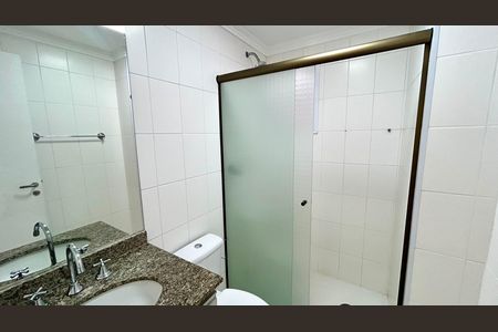 Apartamento à venda com 75m², 2 quartos e 2 vagas Apartamento à venda com 75m², 2 quartos e 2 vagasBanheiro 1