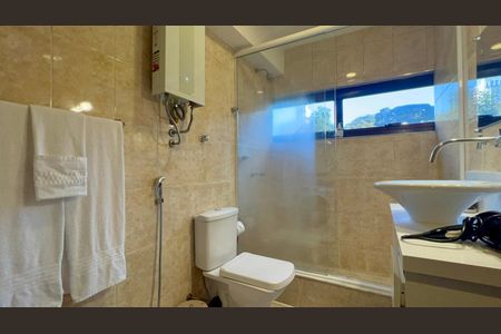 Banheiro de apartamento para alugar com 2 quartos, 74m² em Jardim Paulista, São Paulo
