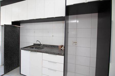 Apartamento para alugar com 62m², 2 quartos e 1 vaga Apartamento para alugar com 62m², 2 quartos e 1 vagaCozinha - Armários