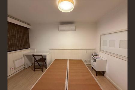 Apartamento à venda com 40m², 1 quarto e 1 vaga