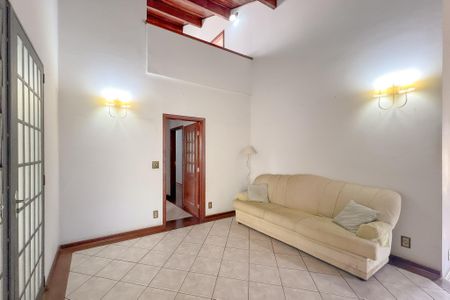 Casa à venda com 4 quartos, 325m² em Jardim Soleil, Valinhos