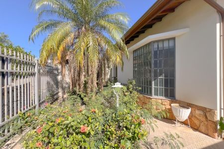 Casa à venda com 4 quartos, 325m² em Jardim Soleil, Valinhos