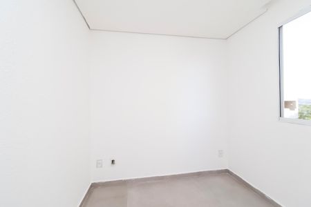 Quarto 1 de apartamento para alugar com 2 quartos, 45m² em Jardins Recanto das Rosas, São Paulo