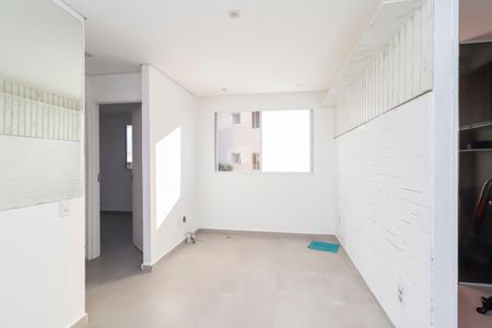 Sala de apartamento para alugar com 2 quartos, 45m² em Jardins Recanto das Rosas, São Paulo
