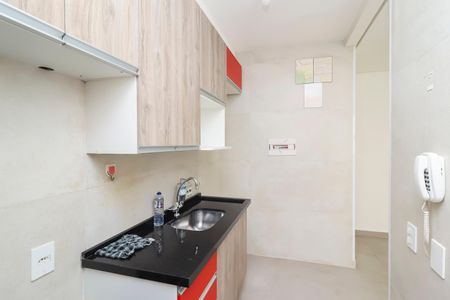 Apartamento para alugar com 45m², 2 quartos e sem vagaCozinha e Área de Serviço