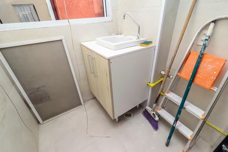 Apartamento para alugar com 45m², 2 quartos e sem vagaCozinha e Área de Serviço