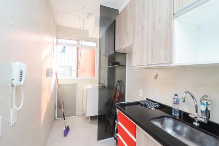 Apartamento para alugar com 45m², 2 quartos e sem vagaCozinha e Área de Serviço