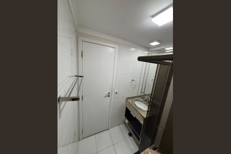 Apartamento à venda com 69m², 3 quartos e 1 vaga Apartamento à venda com 69m², 3 quartos e 1 vagaBanheiro social