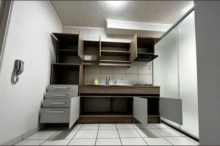 Cozinha de apartamento para alugar com 1 quarto, 34m² em Vila Suzana, São Paulo