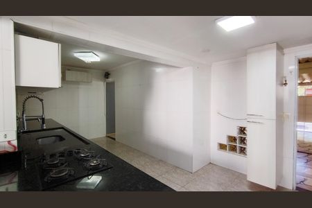 Casa para alugar com 125m², 2 quartos e 2 vagas Casa para alugar com 125m², 2 quartos e 2 vagasCozinha
