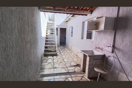 Quintal  de casa para alugar com 2 quartos, 125m² em Vila Nova Amorim, Suzano