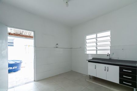 Casa para alugar com 70m², 1 quarto e 1 vaga Casa para alugar com 70m², 1 quarto e 1 vagaCozinha
