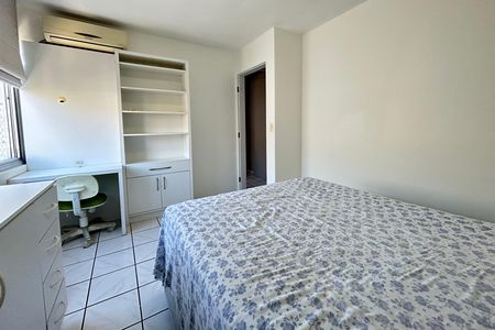 Quarto 1 de apartamento para alugar com 3 quartos, 81m² em Estreito, Florianópolis