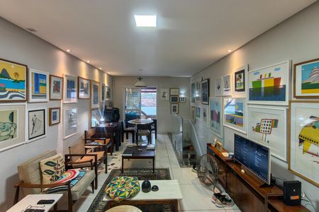 Casa de condomínio para alugar com 74m², 2 quartos e 1 vaga Casa de condomínio para alugar com 74m², 2 quartos e 1 vagaSala