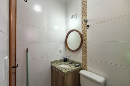 Casa de condomínio para alugar com 74m², 2 quartos e 1 vaga Casa de condomínio para alugar com 74m², 2 quartos e 1 vagaBanheiro da Suíte 1