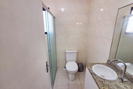 Banheiro da Suíte 1 de apartamento para alugar com 2 quartos, 90m² em Boqueirão, Praia Grande