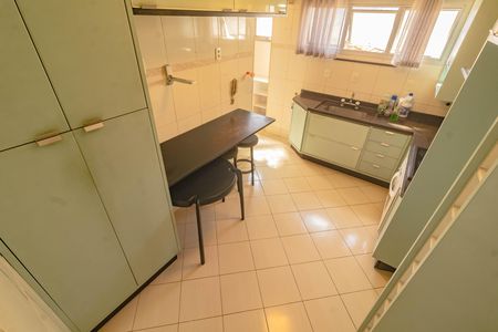 Apartamento para alugar com 76m², 2 quartos e 1 vaga