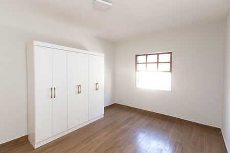 Casa para alugar com 90m², 2 quartos e 1 vagaQuarto 2