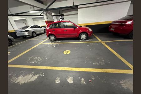 Apartamento à venda com 48m², 2 quartos e 1 vaga Apartamento à venda com 48m², 2 quartos e 1 vagaGaragem