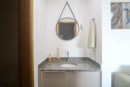 Banheiro Social de apartamento para alugar com 1 quarto, 56m² em Balneario Cidade Atlantica, Guarujá