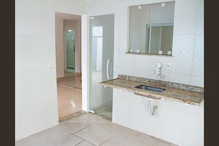 Cozinha  de casa de condomínio para alugar com 2 quartos, 78m² em Guaratiba, Rio de Janeiro