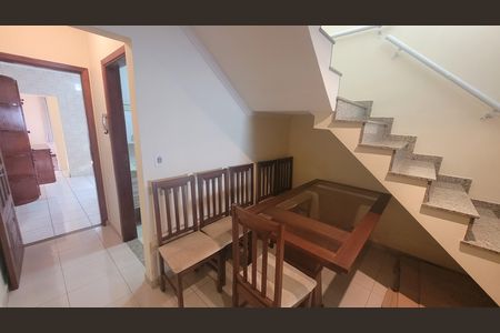 Sala de casa para alugar com 4 quartos, 250m² em Jardim Catarina, São Paulo