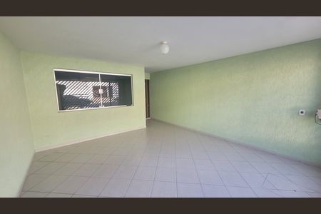Garagem de casa à venda com 4 quartos, 250m² em Jardim Catarina, São Paulo
