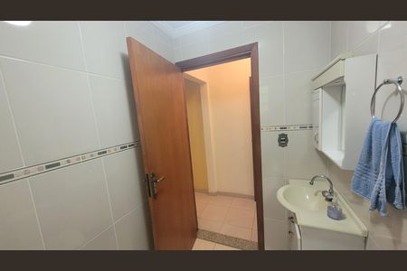 Casa para alugar com 250m², 4 quartos e 2 vagas Casa para alugar com 250m², 4 quartos e 2 vagasBanheiro 1