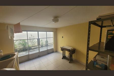 Área de Serviço de casa à venda com 4 quartos, 250m² em Jardim Catarina, São Paulo