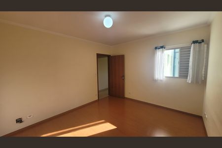 Casa para alugar com 250m², 4 quartos e 2 vagas Casa para alugar com 250m², 4 quartos e 2 vagasQuarto 2