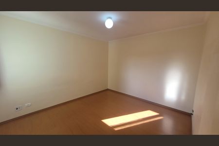 Casa para alugar com 250m², 4 quartos e 2 vagas Casa para alugar com 250m², 4 quartos e 2 vagasQuarto 2