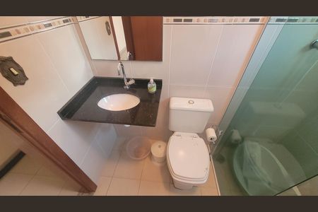 Casa para alugar com 250m², 4 quartos e 2 vagas Casa para alugar com 250m², 4 quartos e 2 vagasBanheiro 2