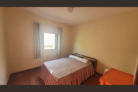 Casa para alugar com 250m², 4 quartos e 2 vagas Casa para alugar com 250m², 4 quartos e 2 vagasQuarto 1