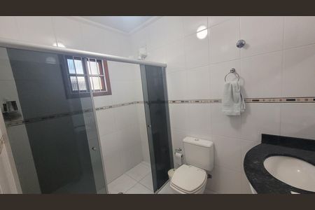 Casa para alugar com 250m², 4 quartos e 2 vagas Casa para alugar com 250m², 4 quartos e 2 vagasBanheiro da Suíte