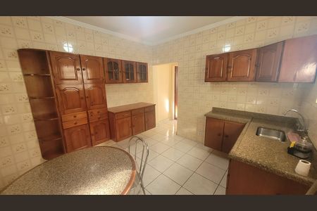 Cozinha de casa à venda com 4 quartos, 250m² em Jardim Catarina, São Paulo