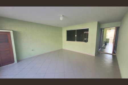 Casa para alugar com 250m², 4 quartos e 2 vagas Casa para alugar com 250m², 4 quartos e 2 vagasGaragem