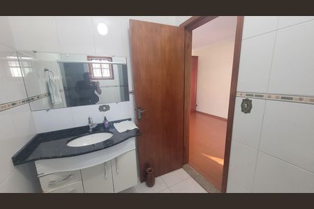 Casa para alugar com 250m², 4 quartos e 2 vagas Casa para alugar com 250m², 4 quartos e 2 vagasBanheiro da Suíte