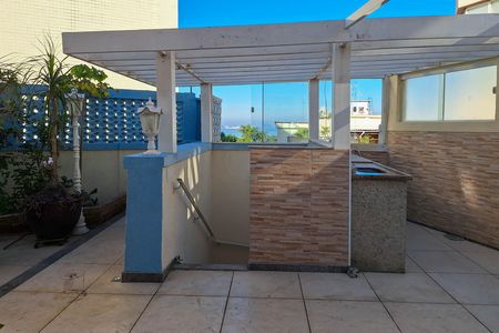 Casa de condomínio à venda com 240m², 4 quartos e 1 vaga Casa de condomínio à venda com 240m², 4 quartos e 1 vagaQuintal