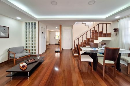 Sala 1 de casa de condomínio à venda com 4 quartos, 240m² em Ingá, Niterói