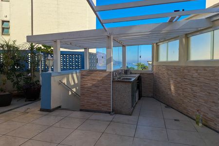 Casa de condomínio à venda com 240m², 4 quartos e 1 vaga Casa de condomínio à venda com 240m², 4 quartos e 1 vagaQuintal