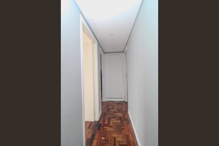 Apartamento para alugar com 115m², 3 quartos e sem vaga Apartamento para alugar com 115m², 3 quartos e sem vagaCorredor