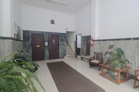 Hall de apartamento para alugar com 3 quartos, 115m² em Centro Histórico, Porto Alegre