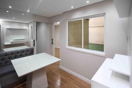 Apartamento para alugar com 2 quartos, 47m² em Jardim Dona Sinha, São Paulo