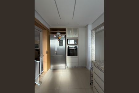 Cozinha de apartamento à venda com 3 quartos, 121m² em Jardim América, Goiânia
