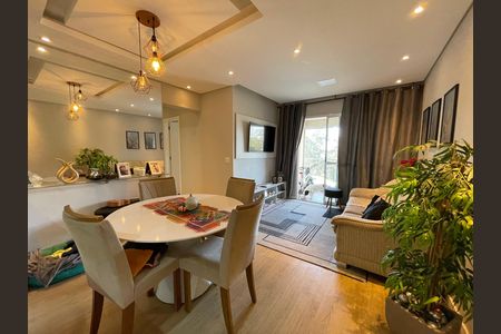 Apartamento à venda com 3 quartos, 77m² em Conjunto Promorar Raposo Tavares, São Paulo
