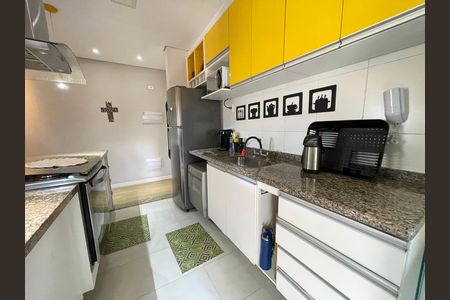 Apartamento à venda com 3 quartos, 77m² em Conjunto Promorar Raposo Tavares, São Paulo