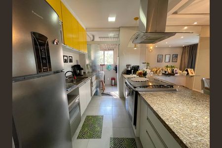 Apartamento à venda com 3 quartos, 77m² em Conjunto Promorar Raposo Tavares, São Paulo