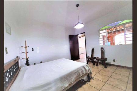 Casa de condomínio à venda com 220m², 4 quartos e 3 vagas Casa de condomínio à venda com 220m², 4 quartos e 3 vagasQuarto 3