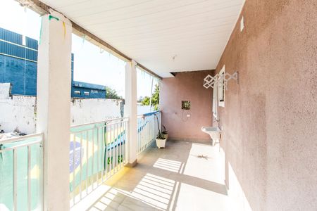 Varanda de casa para alugar com 2 quartos, 70m² em Jardim Cecilia Cristina, Carapicuíba